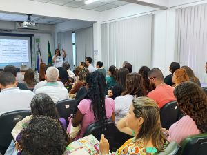 Especialistas defendem formação de professores e uso de IA como suporte pedagógico em congresso no Ifes